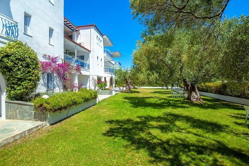 Faros Apartments بوسيدي