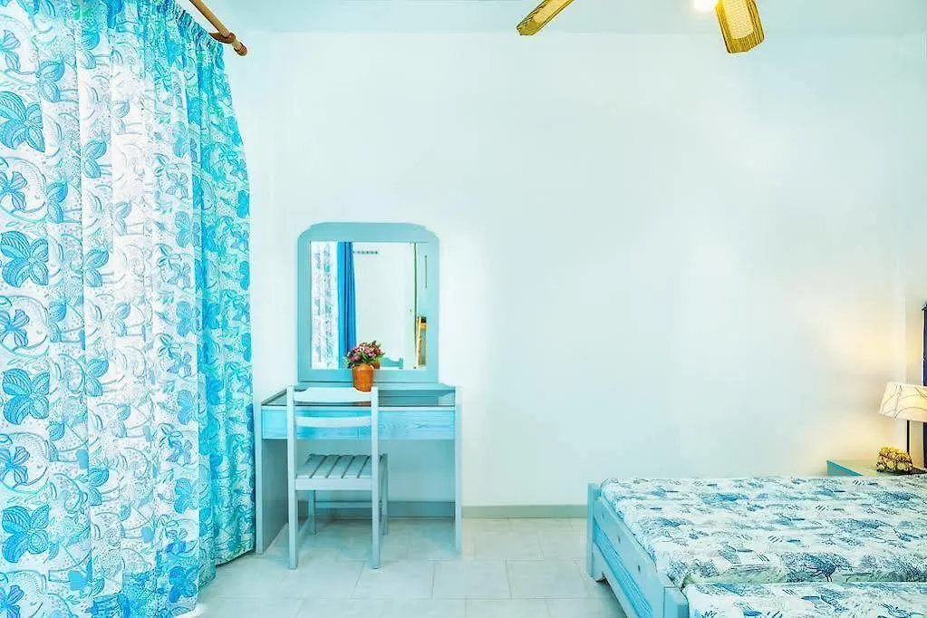 Faros Apartments بوسيدي