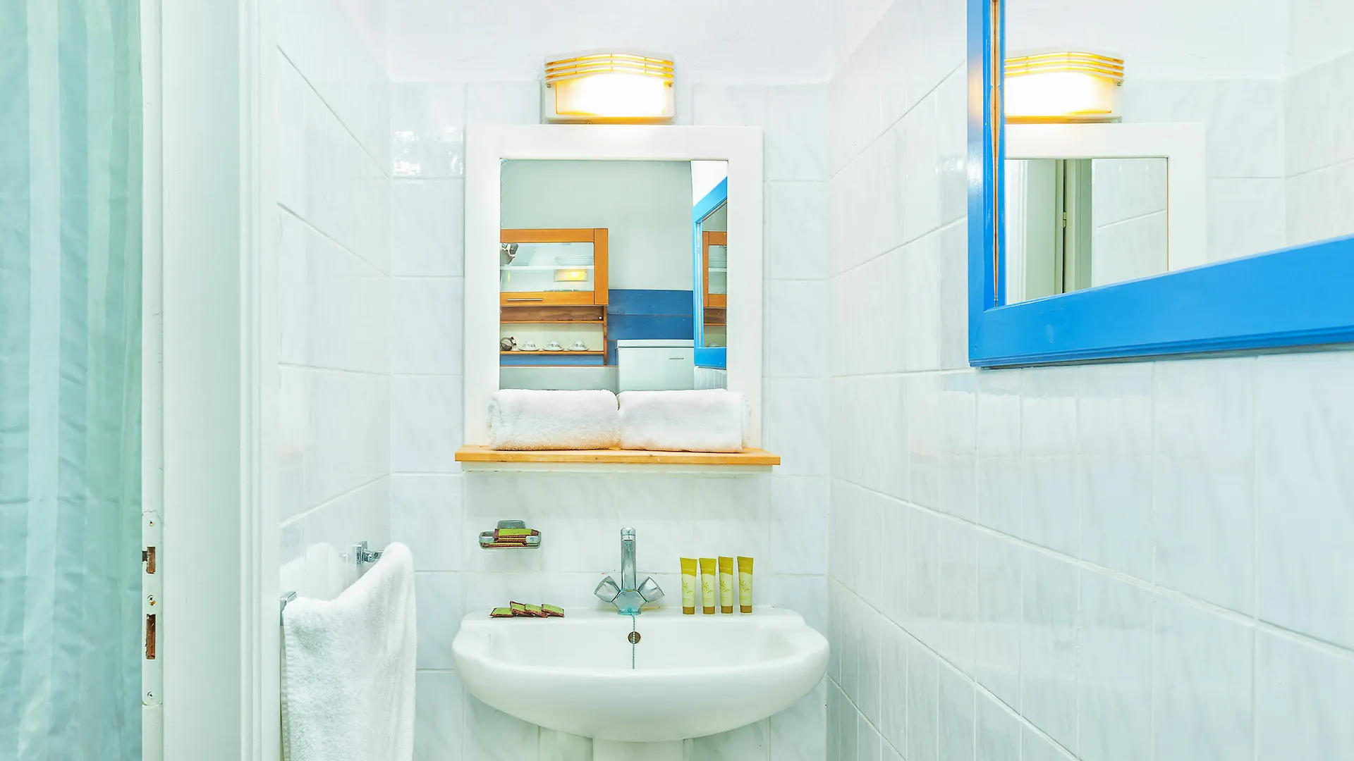 Faros Apartments بوسيدي اليونان